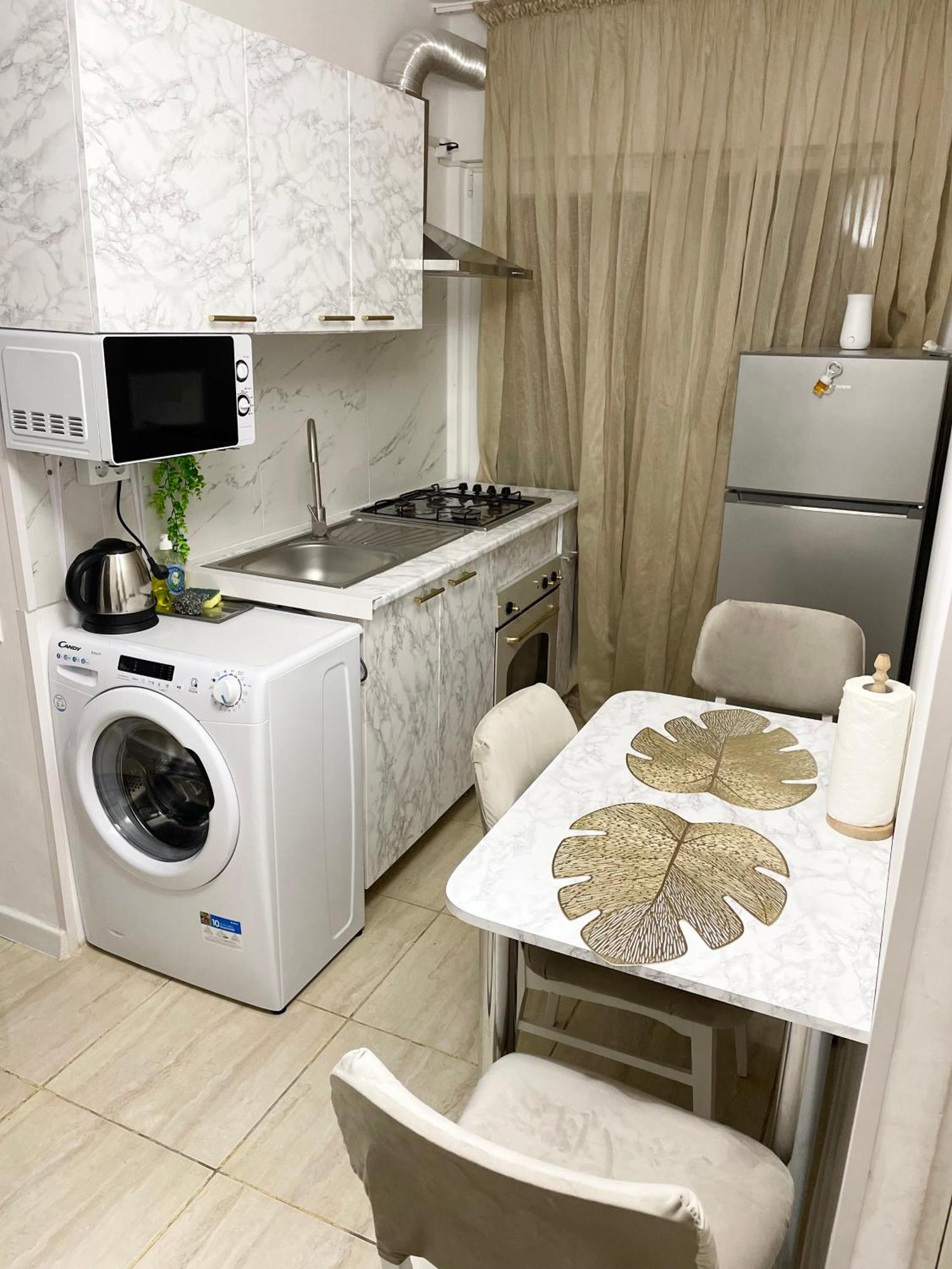 Vila Cris Apartments Navodari Bagian luar foto