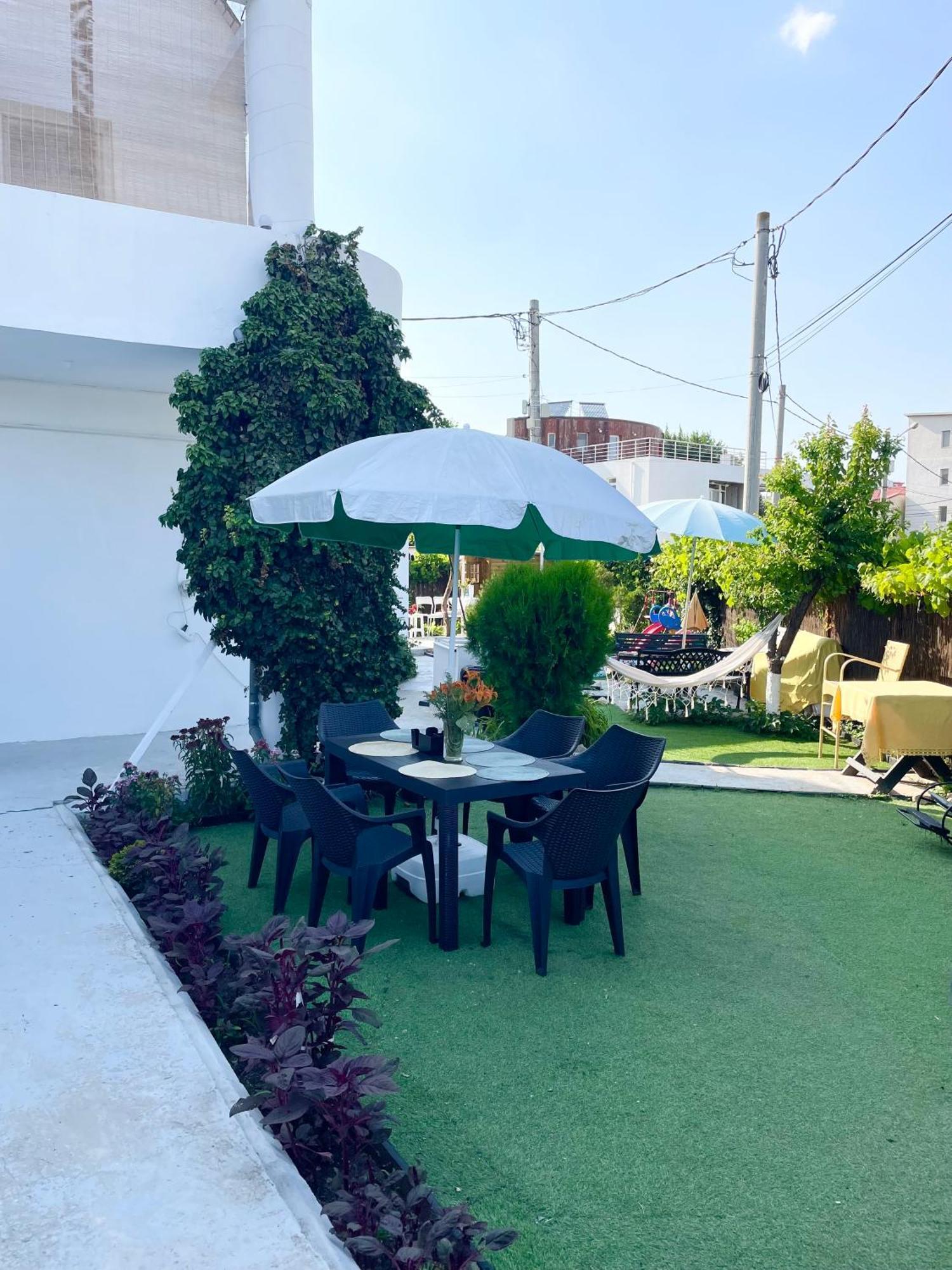 Vila Cris Apartments Navodari Bagian luar foto