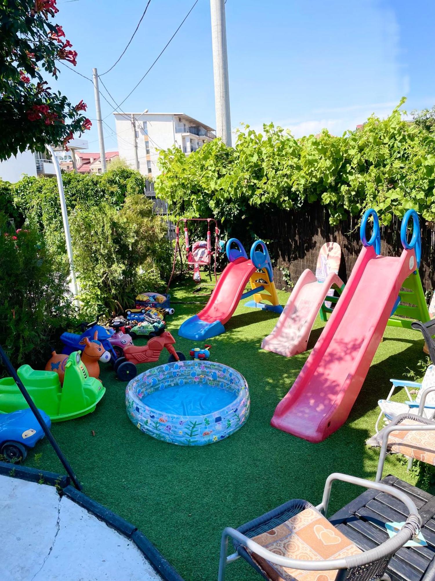Vila Cris Apartments Navodari Bagian luar foto